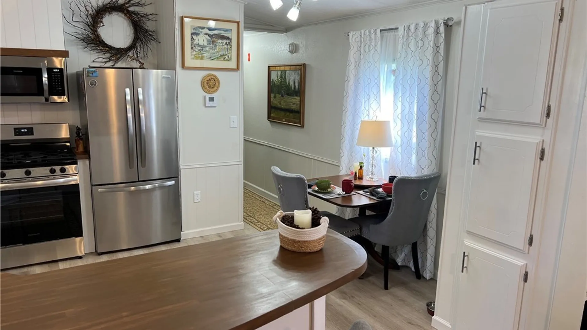 Property at 4 SINGLETON DR, New Hartford, NY 13413 14