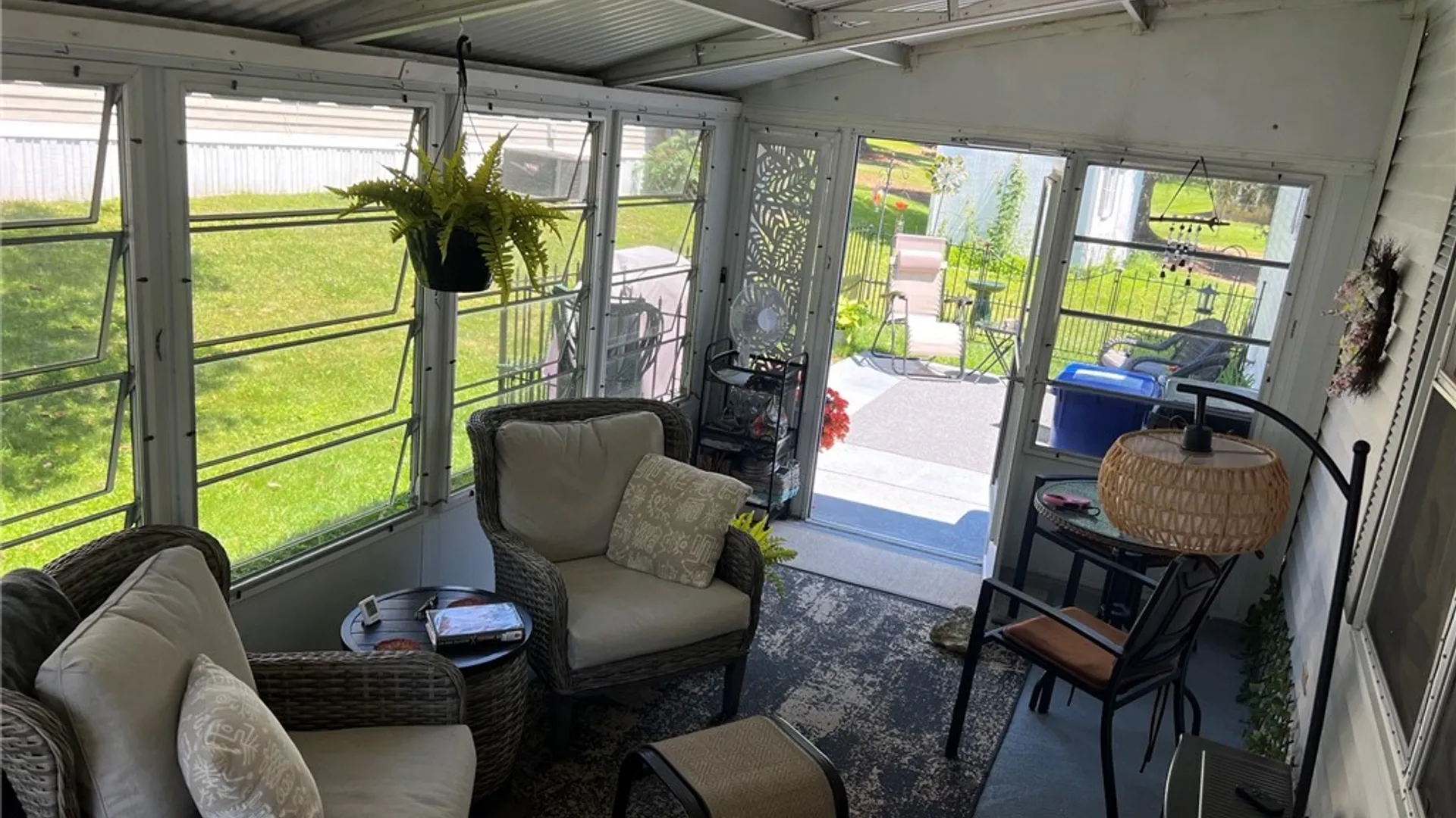 Property at 4 SINGLETON DR, New Hartford, NY 13413 3