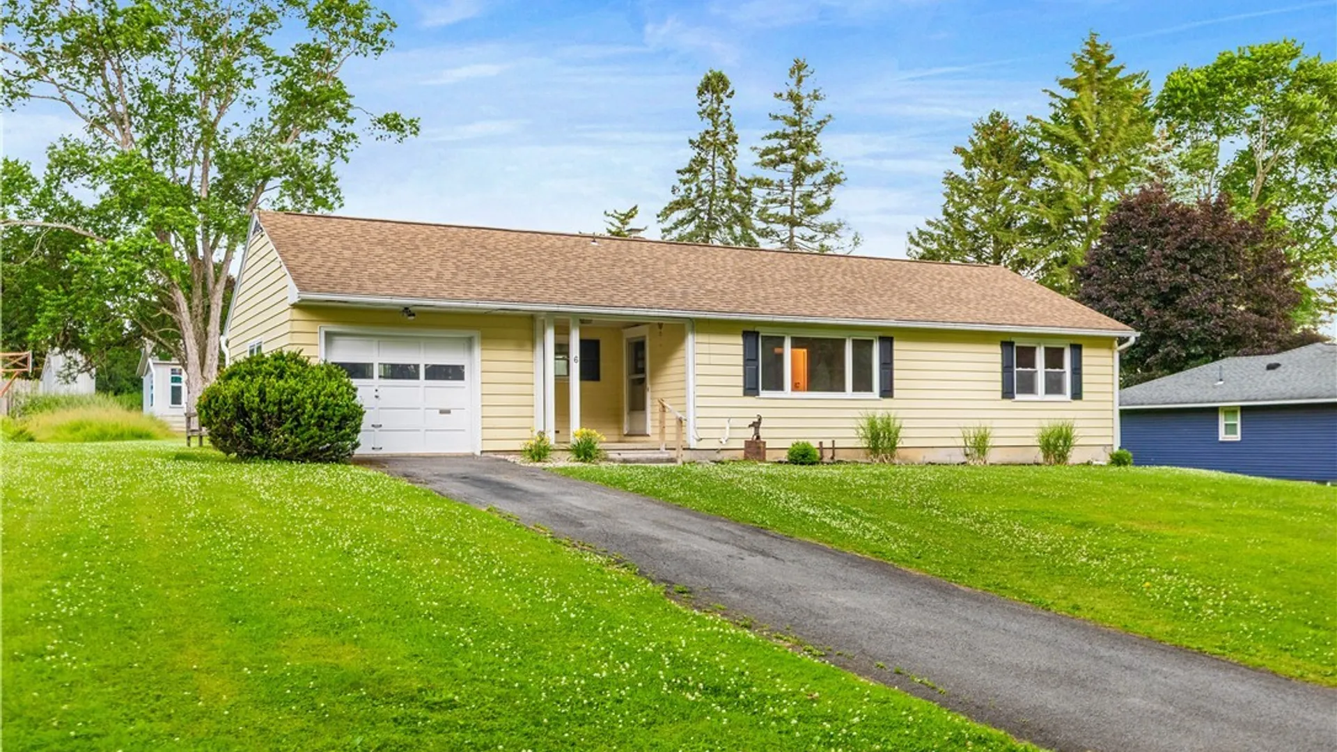 Property at 6 Roman Road, New Hartford, NY 13413 2