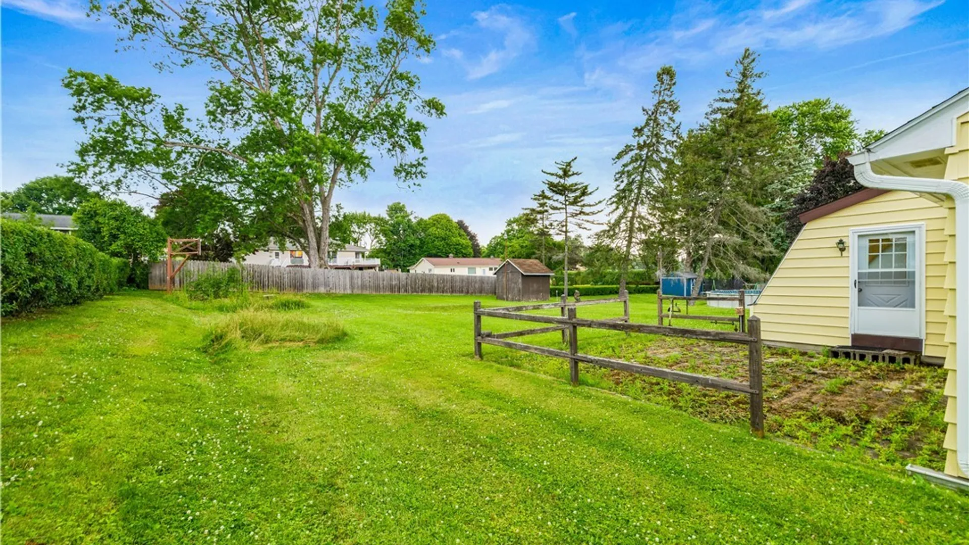 Property at 6 Roman Road, New Hartford, NY 13413 5
