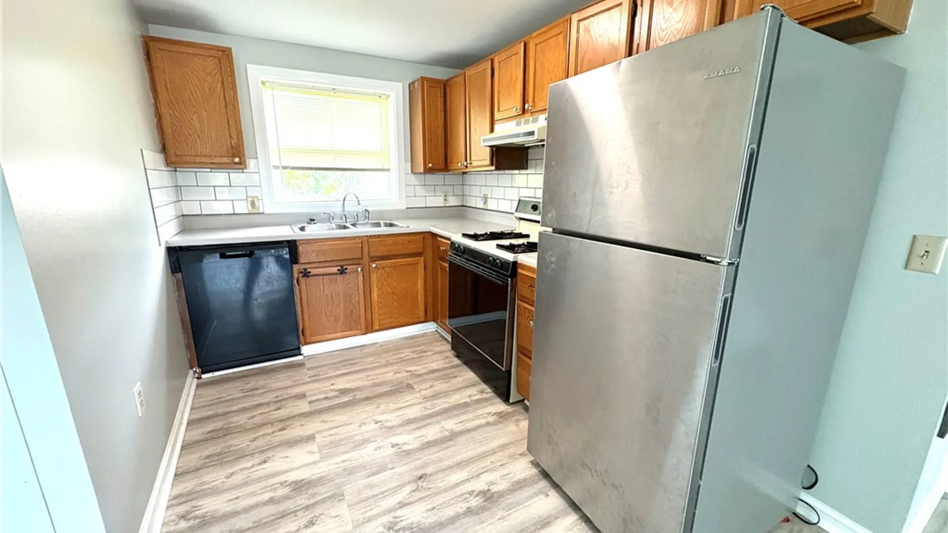 Property at 17 Cottage Street, Auburn, NY 13021 2