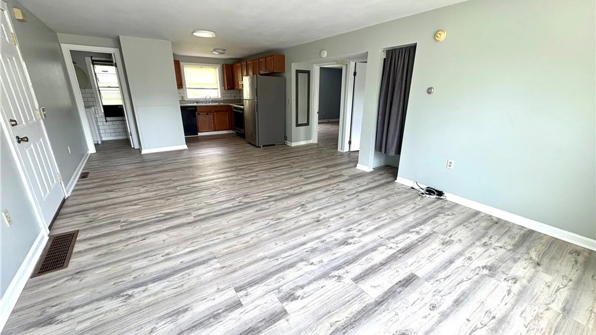 Property at 17 Cottage Street, Auburn, NY 13021 3
