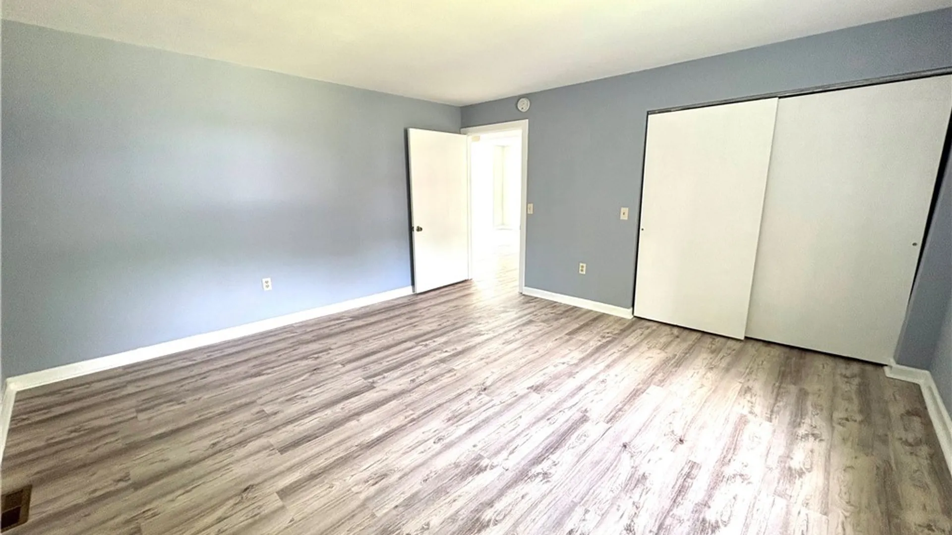 Property at 17 Cottage Street, Auburn, NY 13021 6