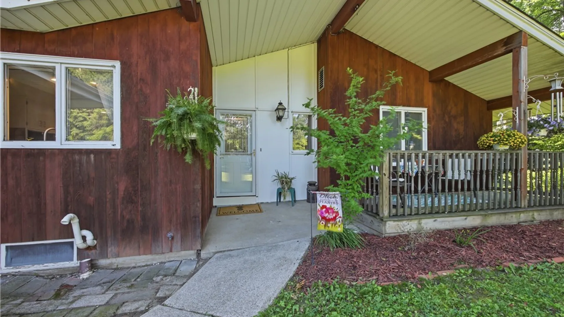 Property at 5039 Bronson Drive, Lewiston, NY 14092 4
