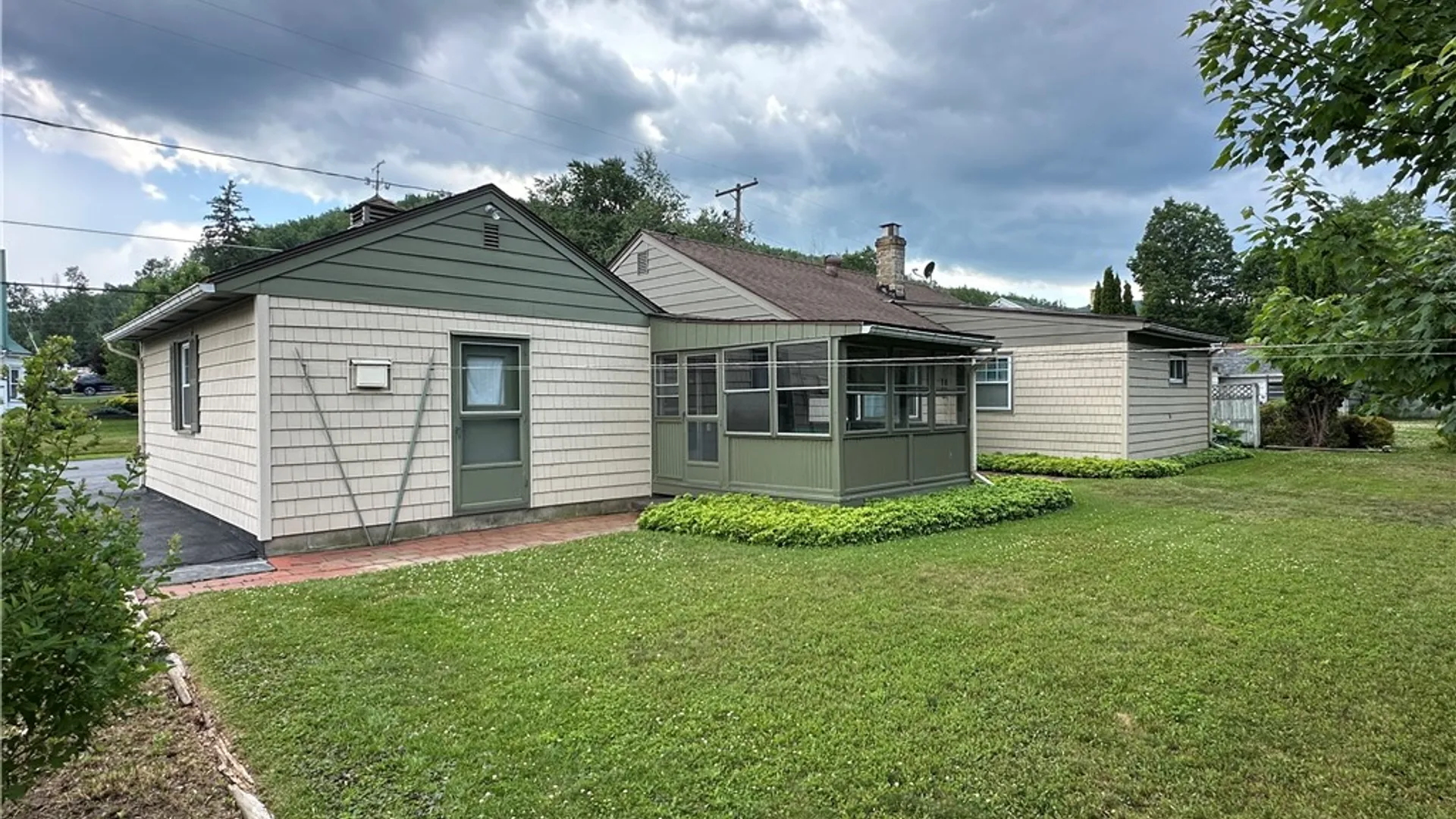 Property at 22 Constitution Avenue, Bradford City, PA 16701 2