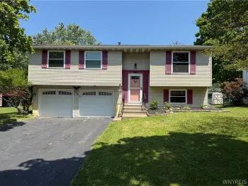 Property at 3595 Eric Trail, Hamburg, NY 14219