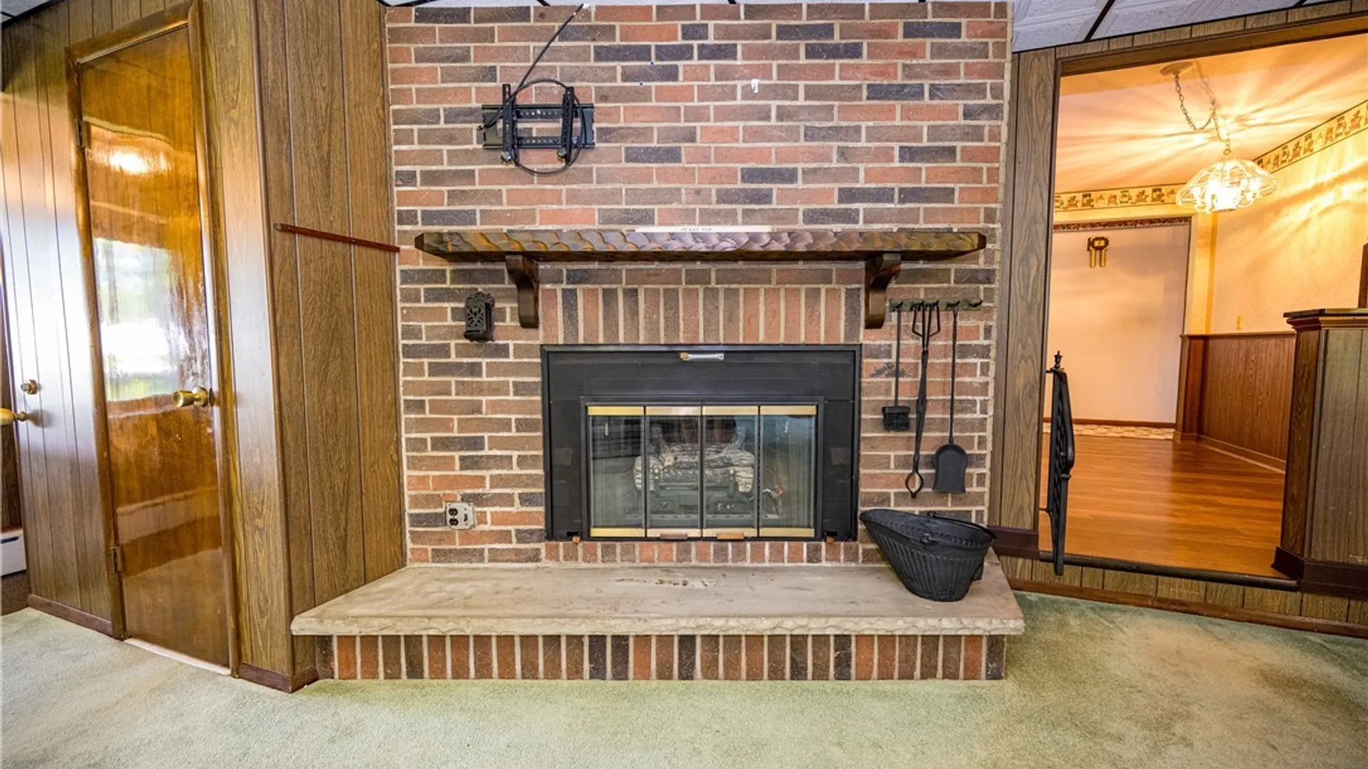 Property at 181 Cayuga Creek Road, Cheektowaga, NY 14227 15