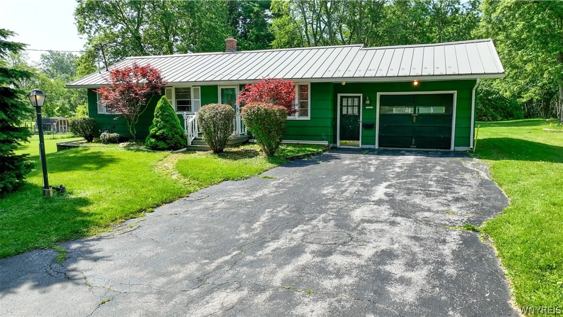 Property at 181 Cayuga Creek Road, Cheektowaga, NY 14227 33