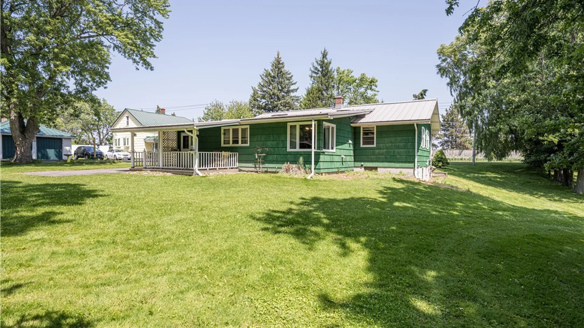 Property at 181 Cayuga Creek Road, Cheektowaga, NY 14227 36