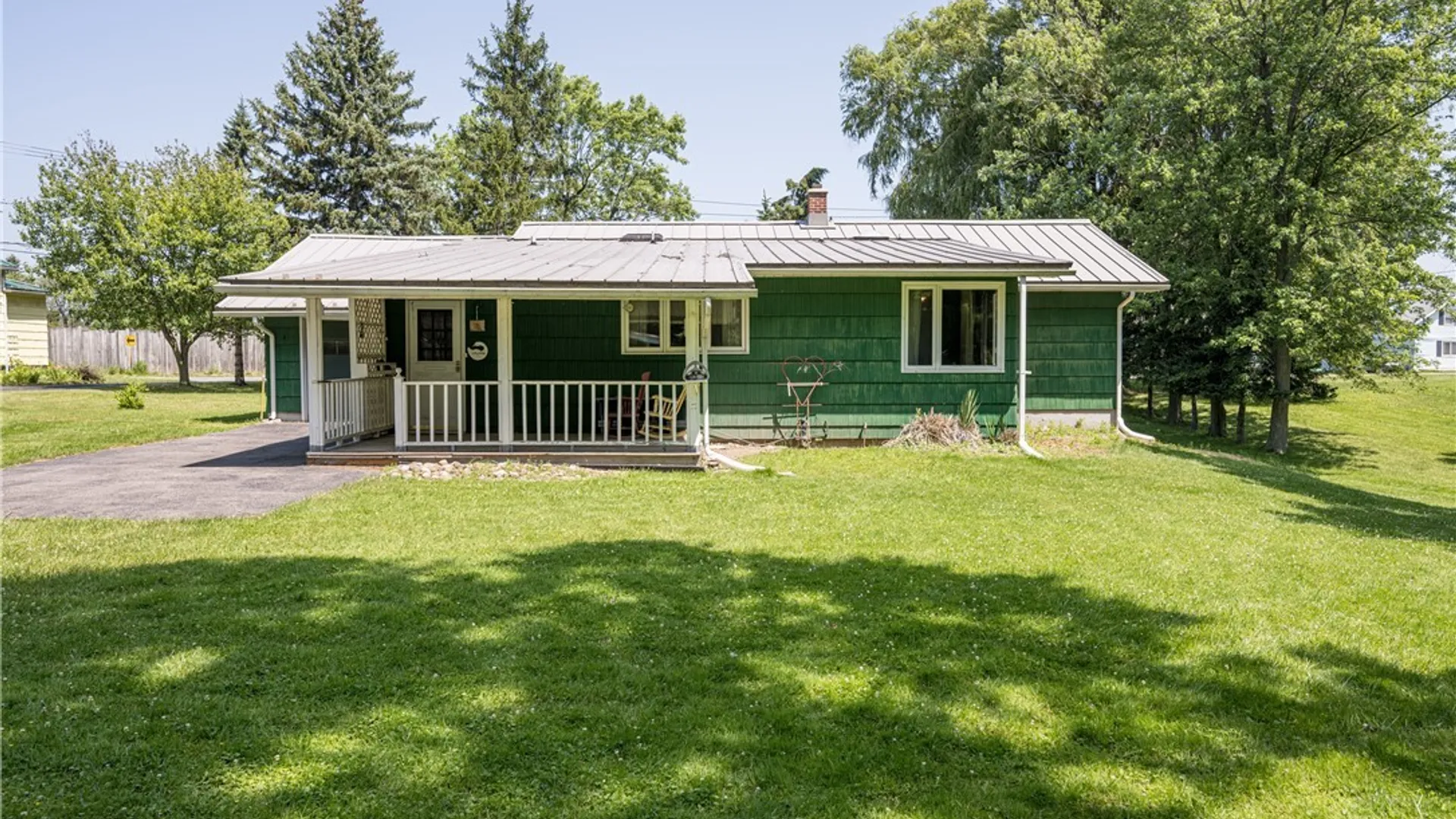 Property at 181 Cayuga Creek Road, Cheektowaga, NY 14227 37