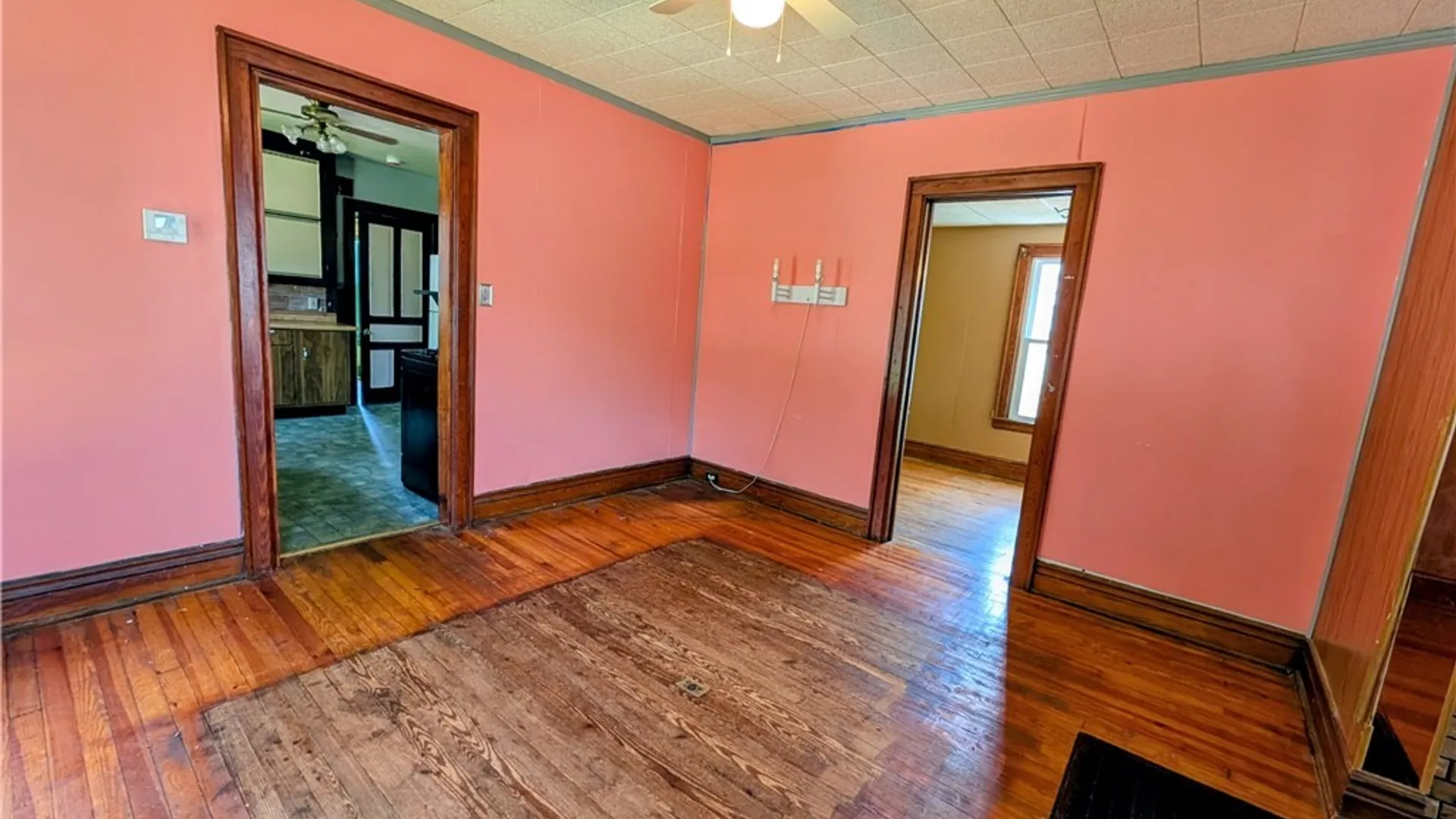 Property at 325 Box Avenue, Buffalo, NY 14211 10