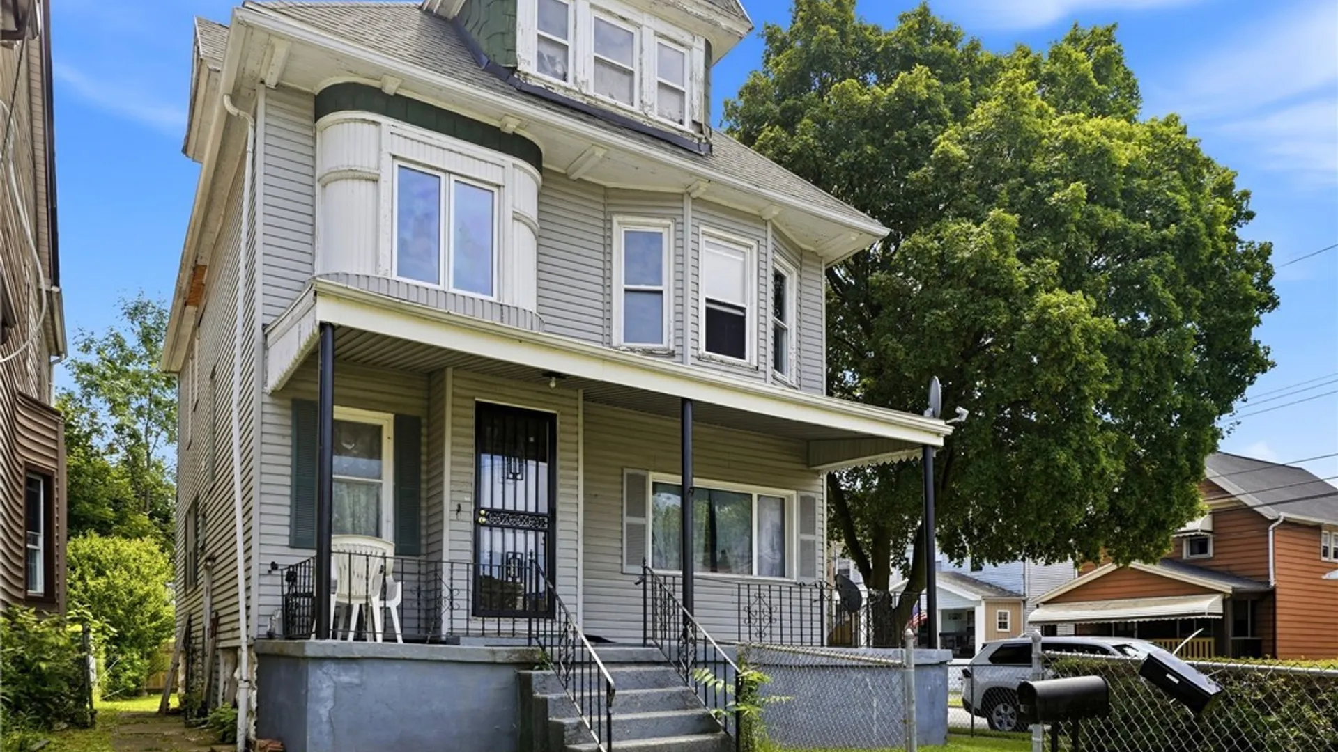 Property at 3 Lilac Street, Buffalo, NY 14220 2