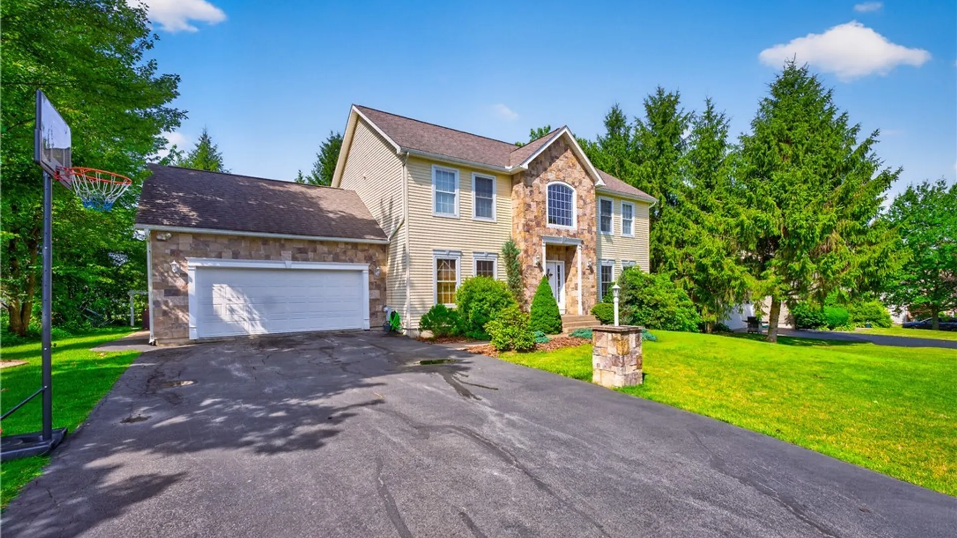 Property at 11 Eagle Ridge Drive, New Hartford, NY 13413 50