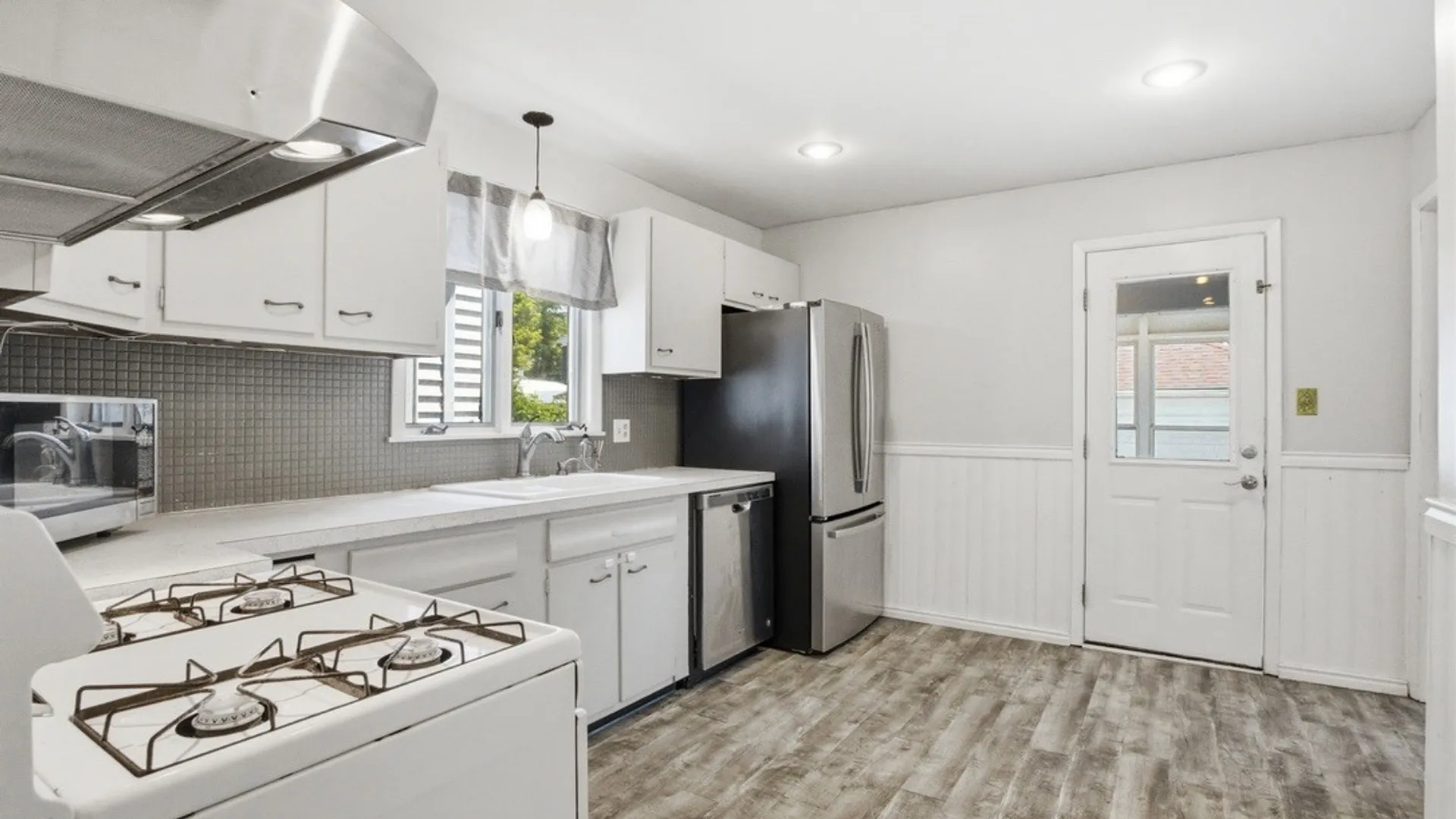Property at 97 Edgewood Avenue, Buffalo, NY 14220 21