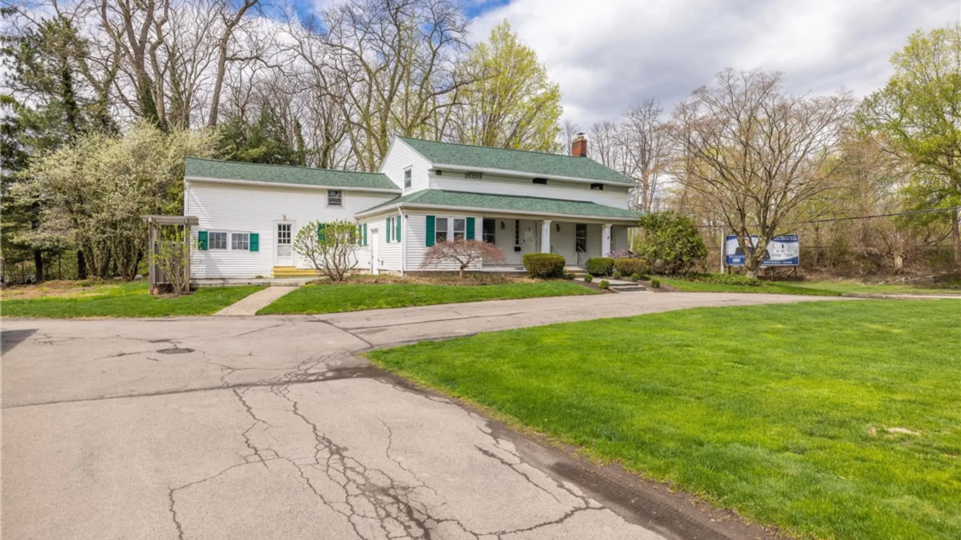 Property at 1253 Fairport Road, Perinton, NY 14450 26