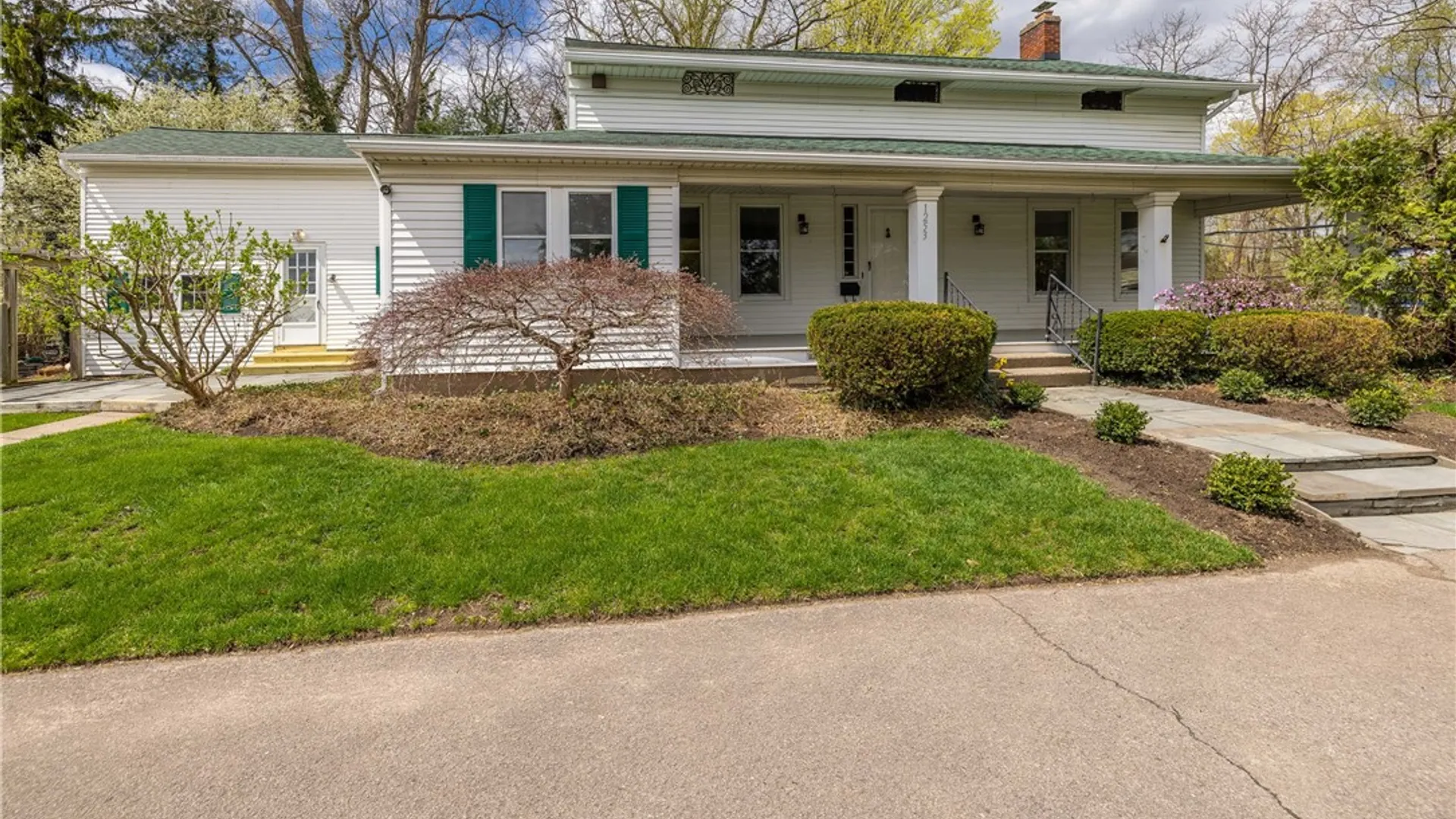 Property at 1253 Fairport Road, Perinton, NY 14450 4