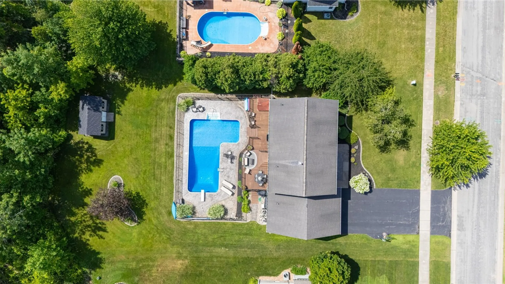 Property at 12 Shady Pine Lane, Greece, NY 14612 42