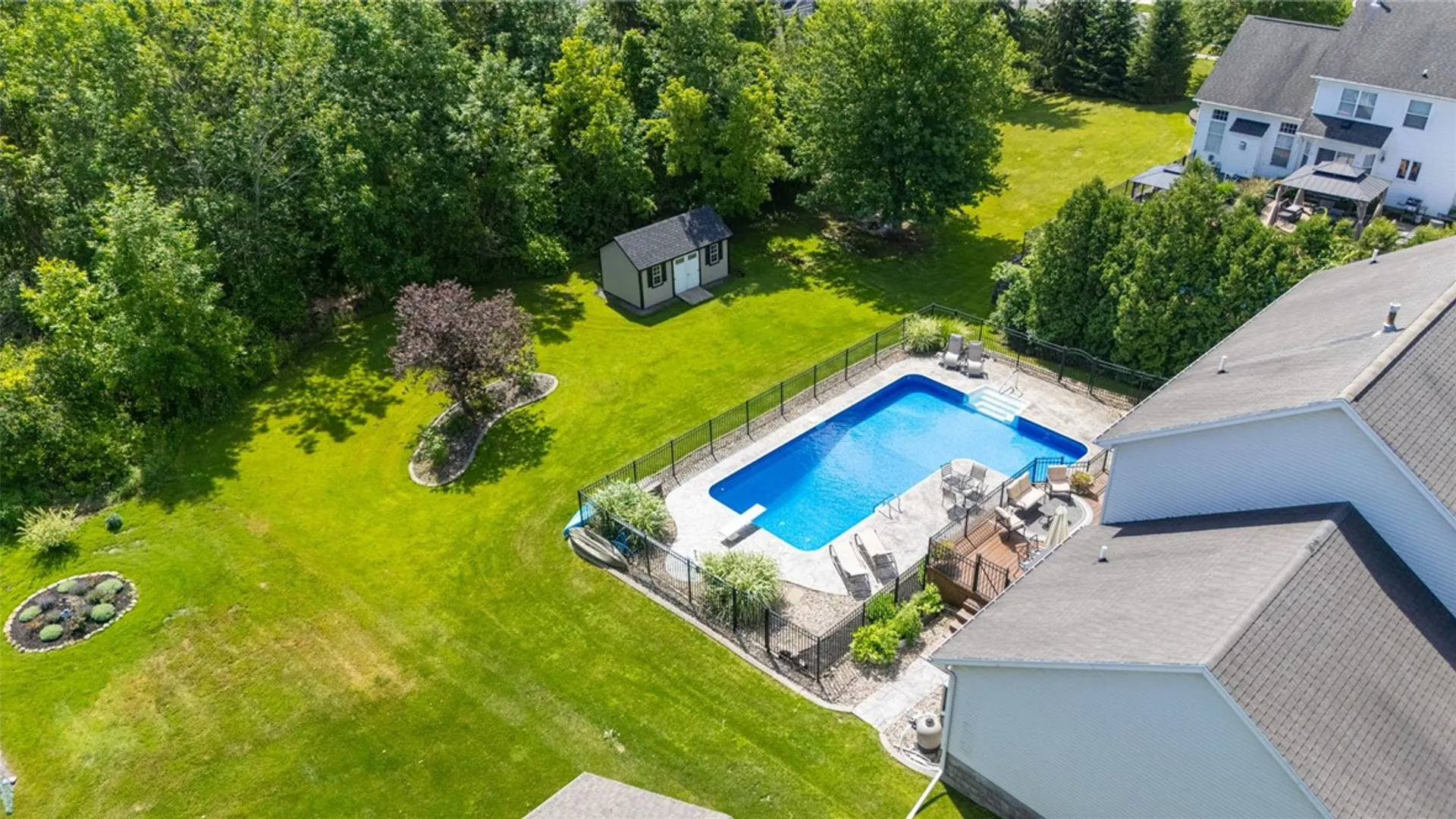 Property at 12 Shady Pine Lane, Greece, NY 14612 43