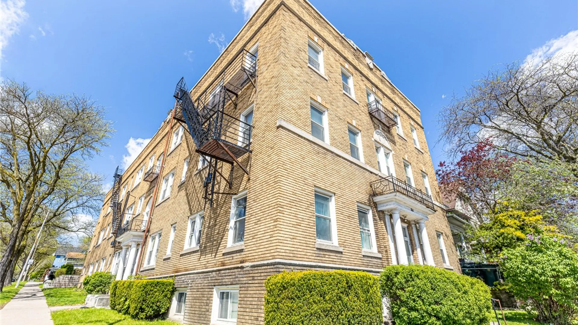 Property at 865 Lake Avenue, Rochester, NY 14613 2