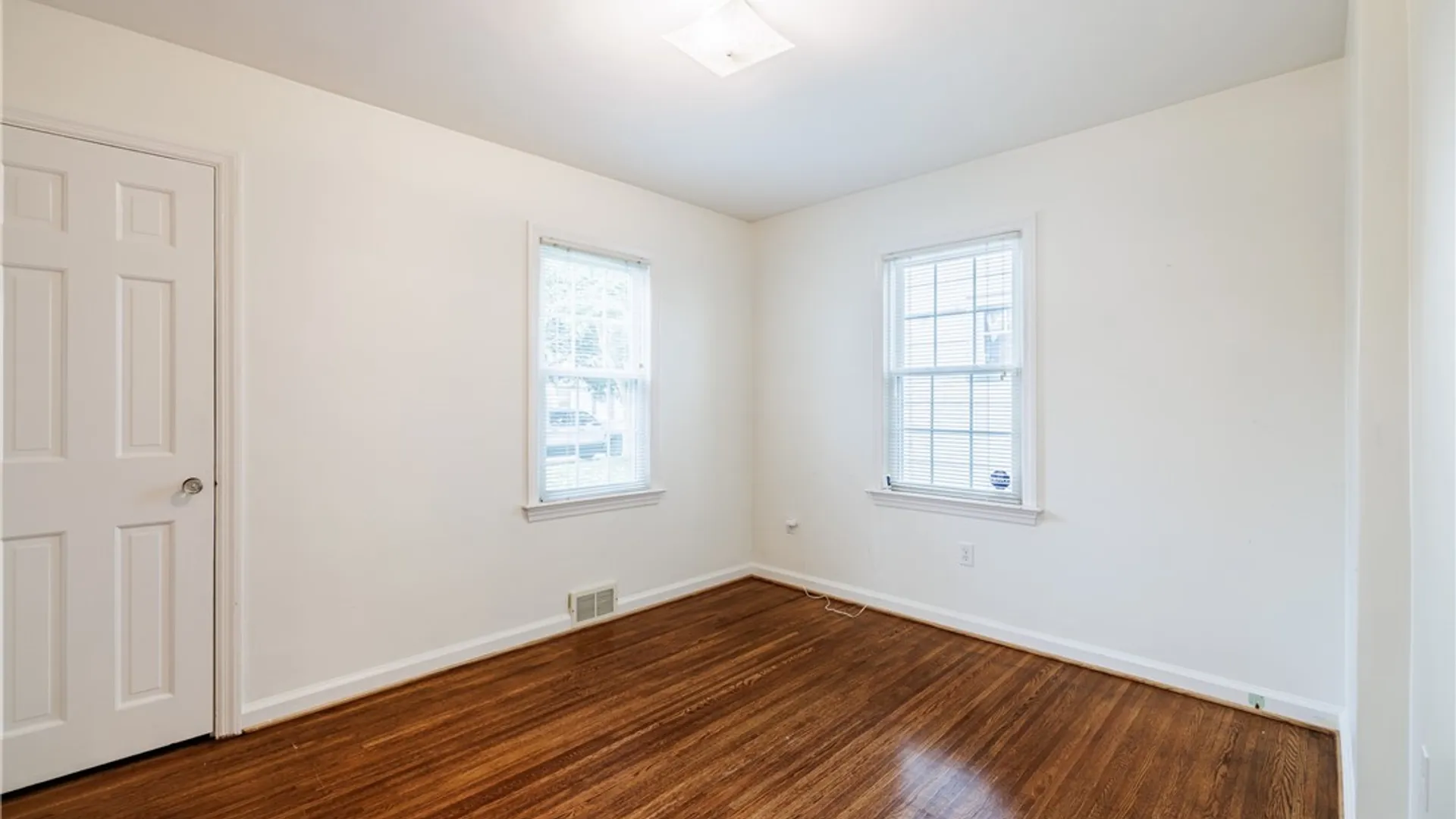 Property at 910 Whitlock Road, Irondequoit, NY 14609 17
