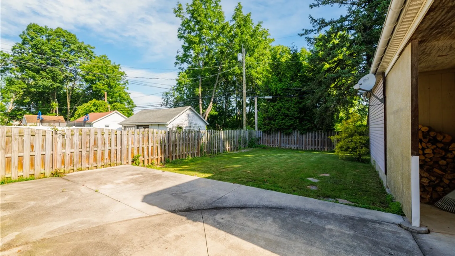 Property at 910 Whitlock Road, Irondequoit, NY 14609 21