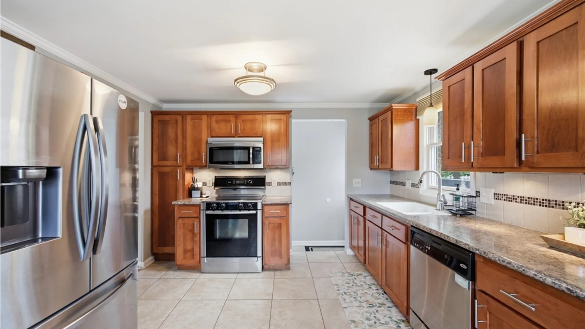 Property at 29 Siegfried Drive, Amherst, NY 14221 6