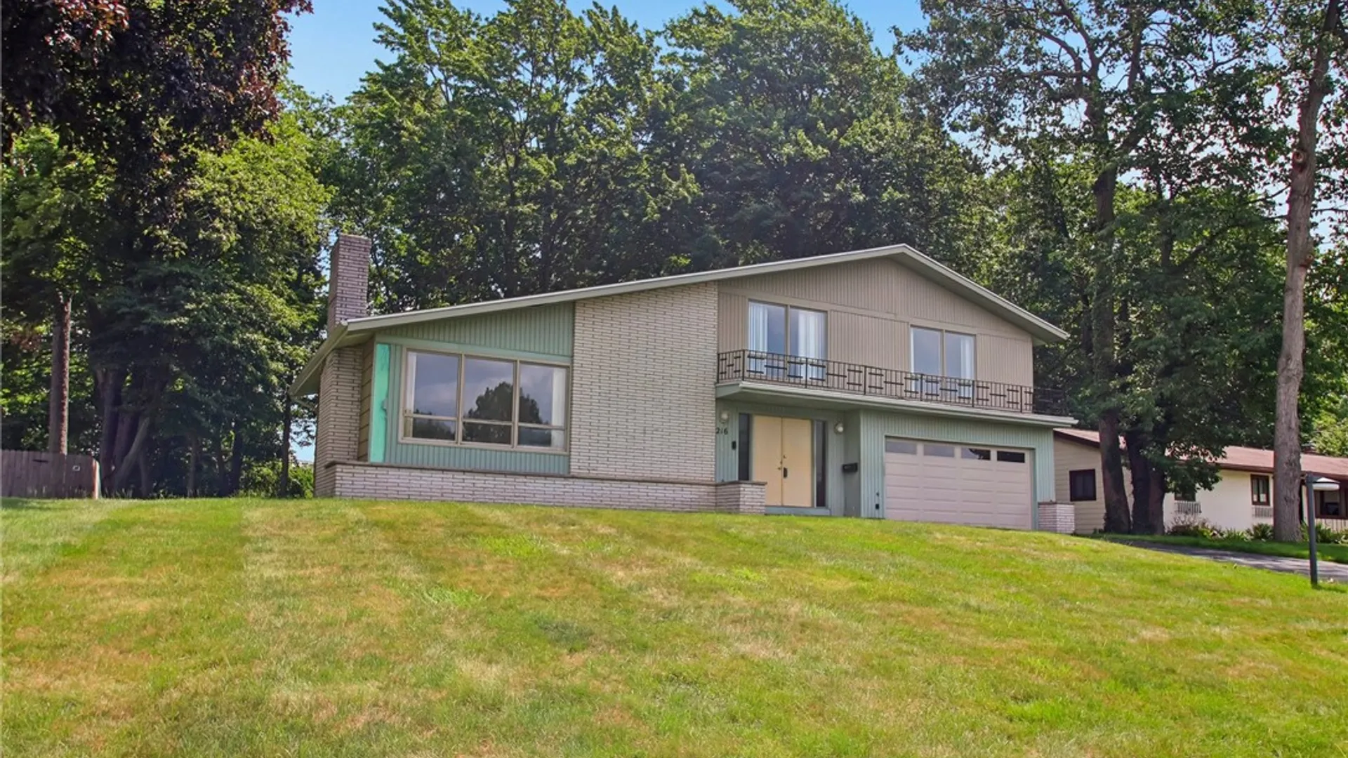 Property at 216 Somerworth Drive, Greece, NY 14626 2