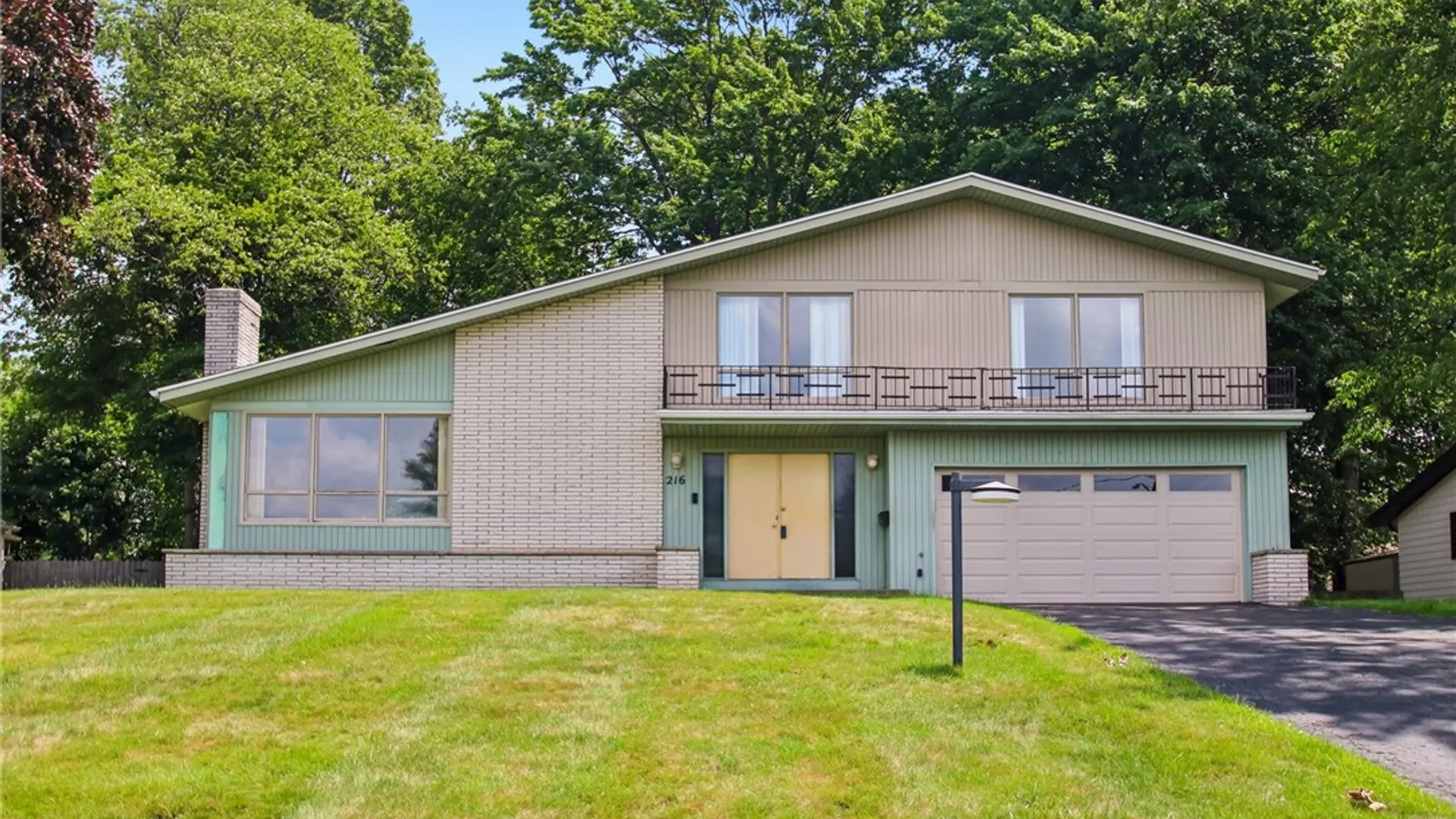 Property at 216 Somerworth Drive, Greece, NY 14626 3