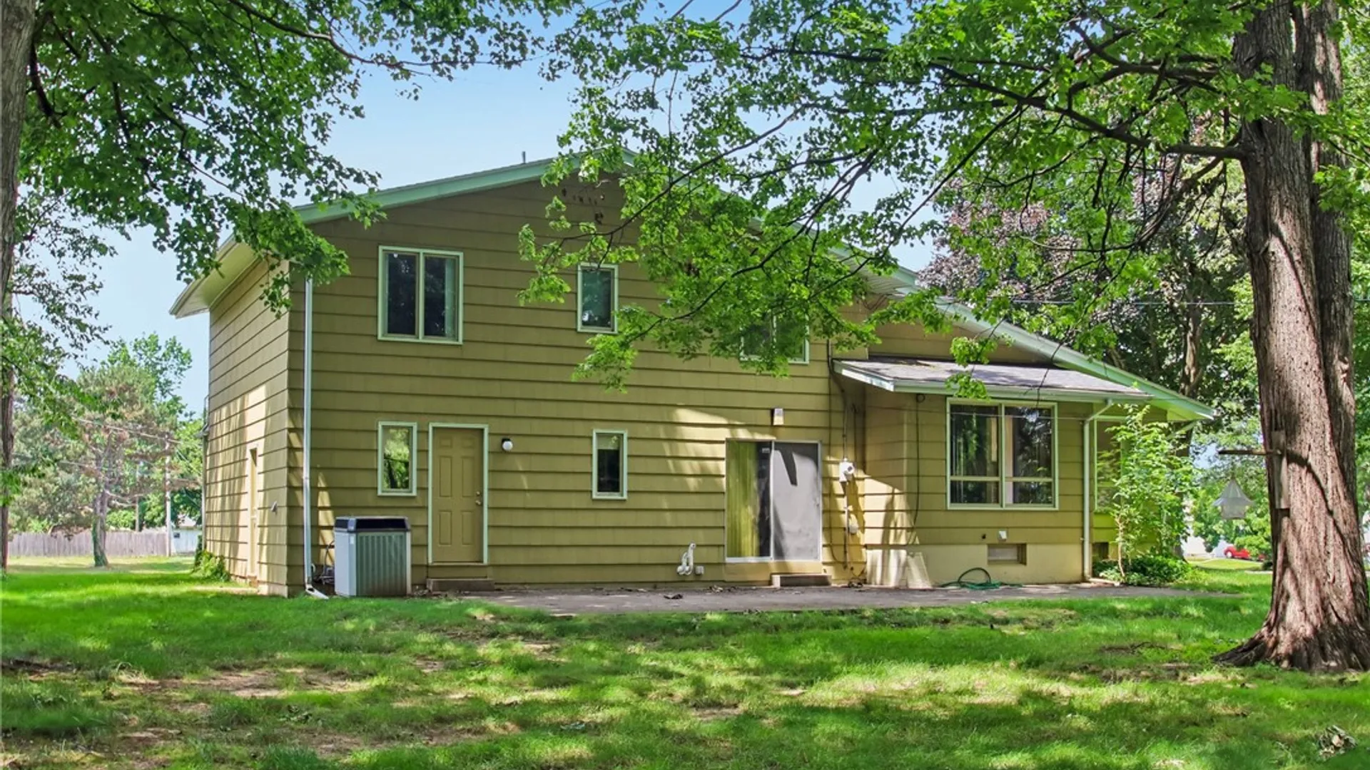 Property at 216 Somerworth Drive, Greece, NY 14626 40