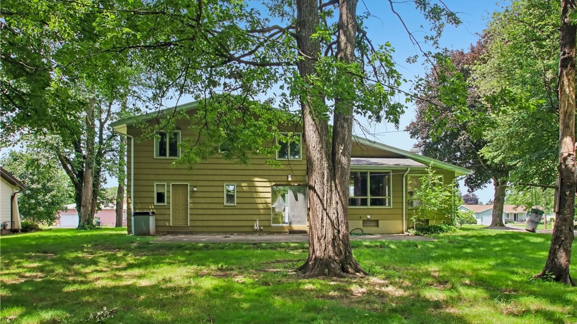 Property at 216 Somerworth Drive, Greece, NY 14626 41