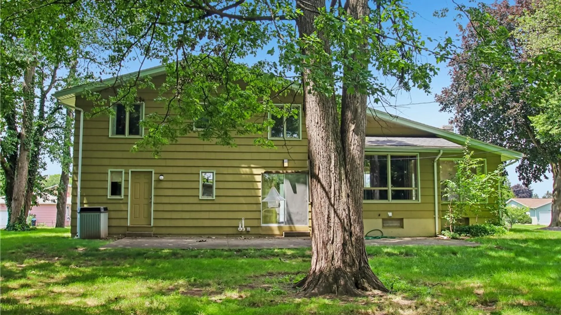 Property at 216 Somerworth Drive, Greece, NY 14626 42