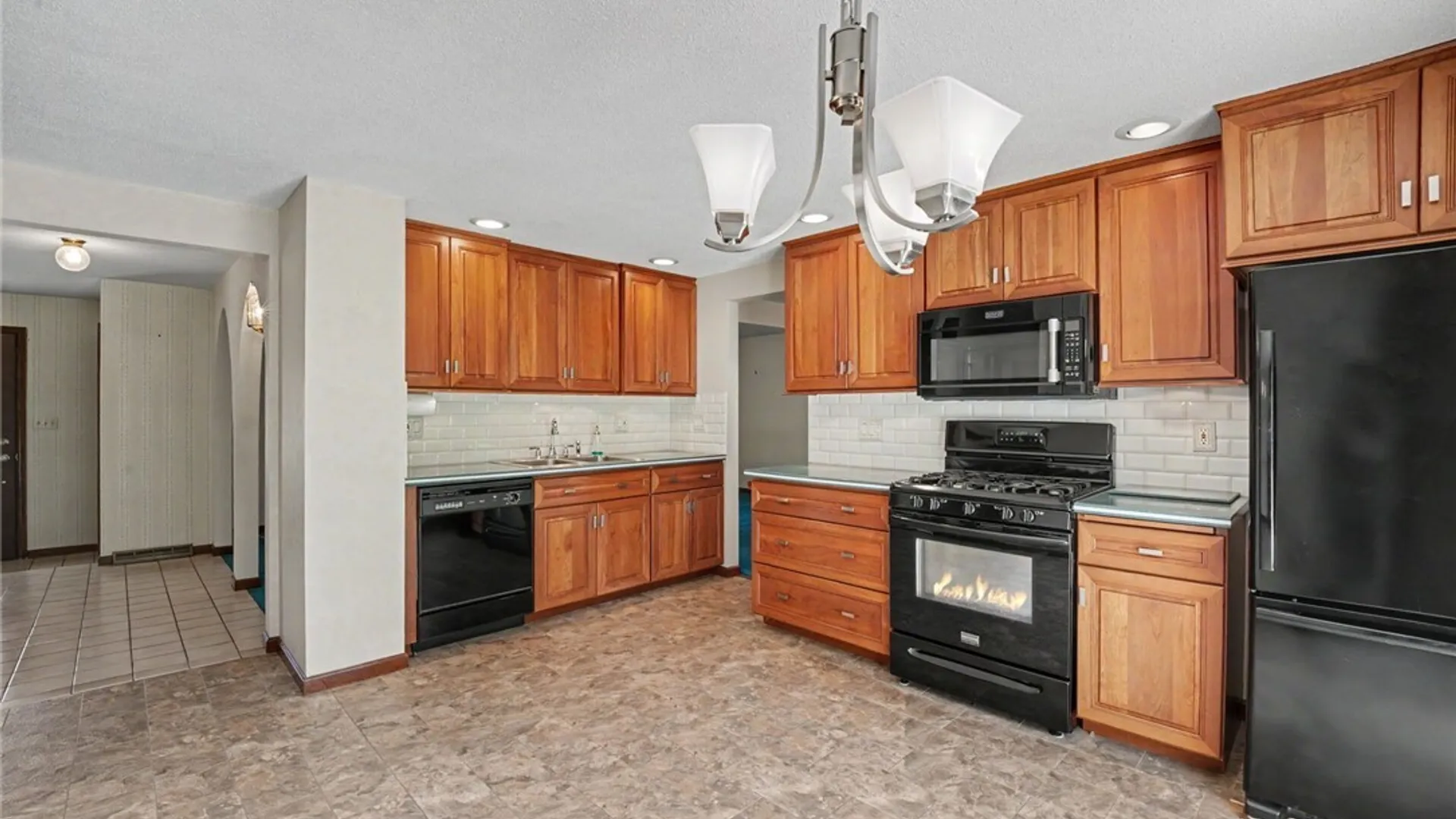 Property at 455 Meadow Drive, West Seneca, NY 14224 14