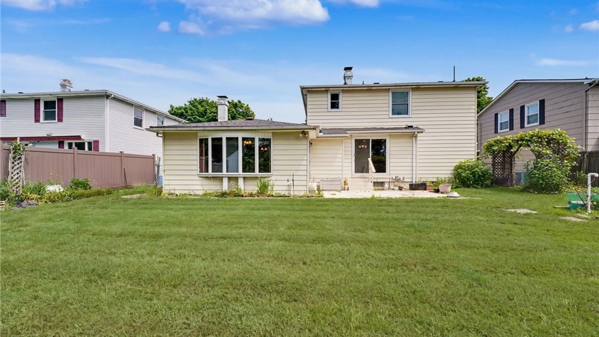Property at 455 Meadow Drive, West Seneca, NY 14224 5