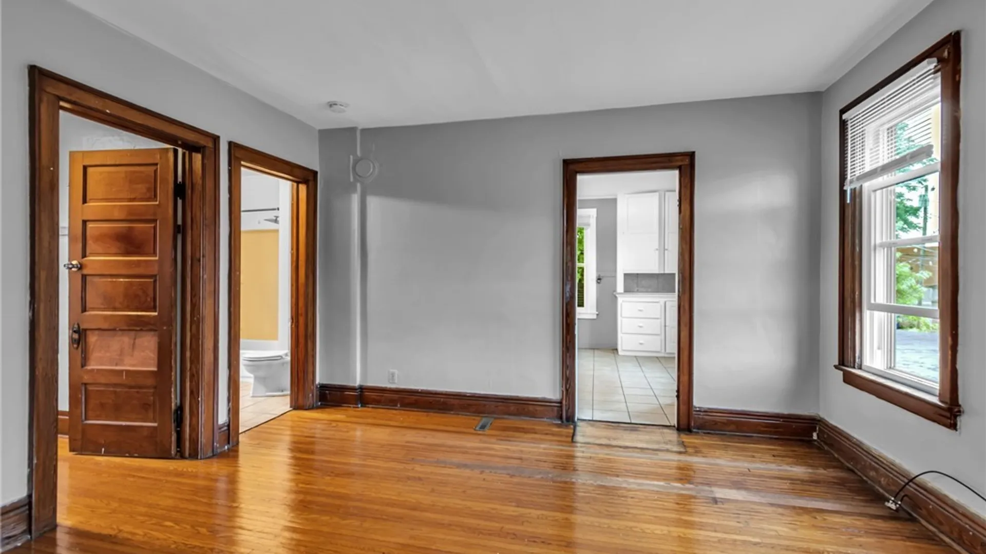 Property at 7 Custer Street, Buffalo, NY 14214 10