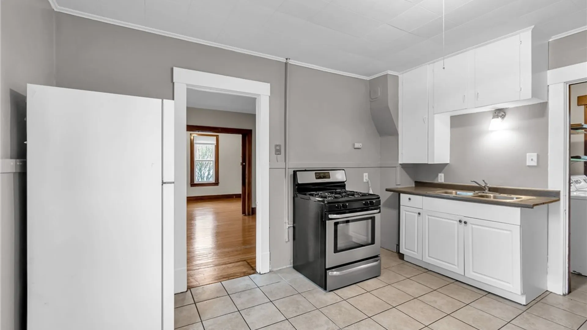 Property at 7 Custer Street, Buffalo, NY 14214 12