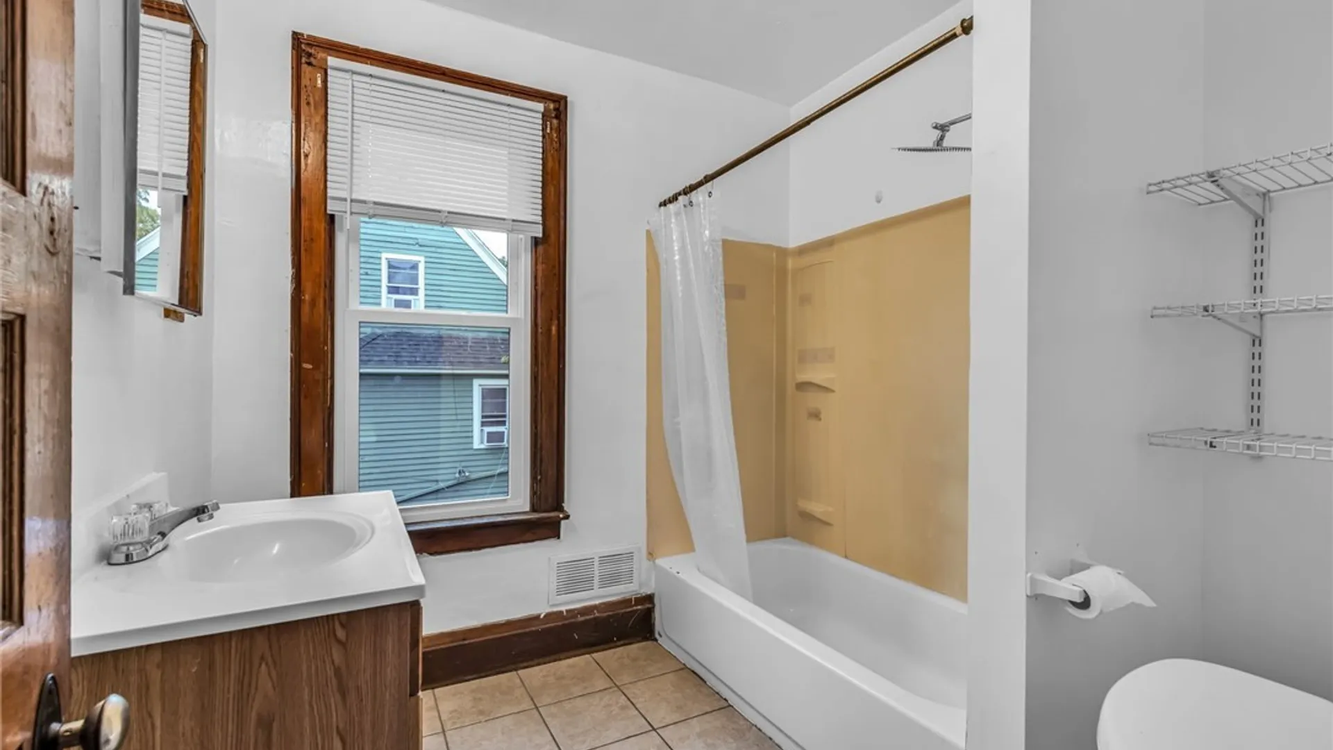 Property at 7 Custer Street, Buffalo, NY 14214 19