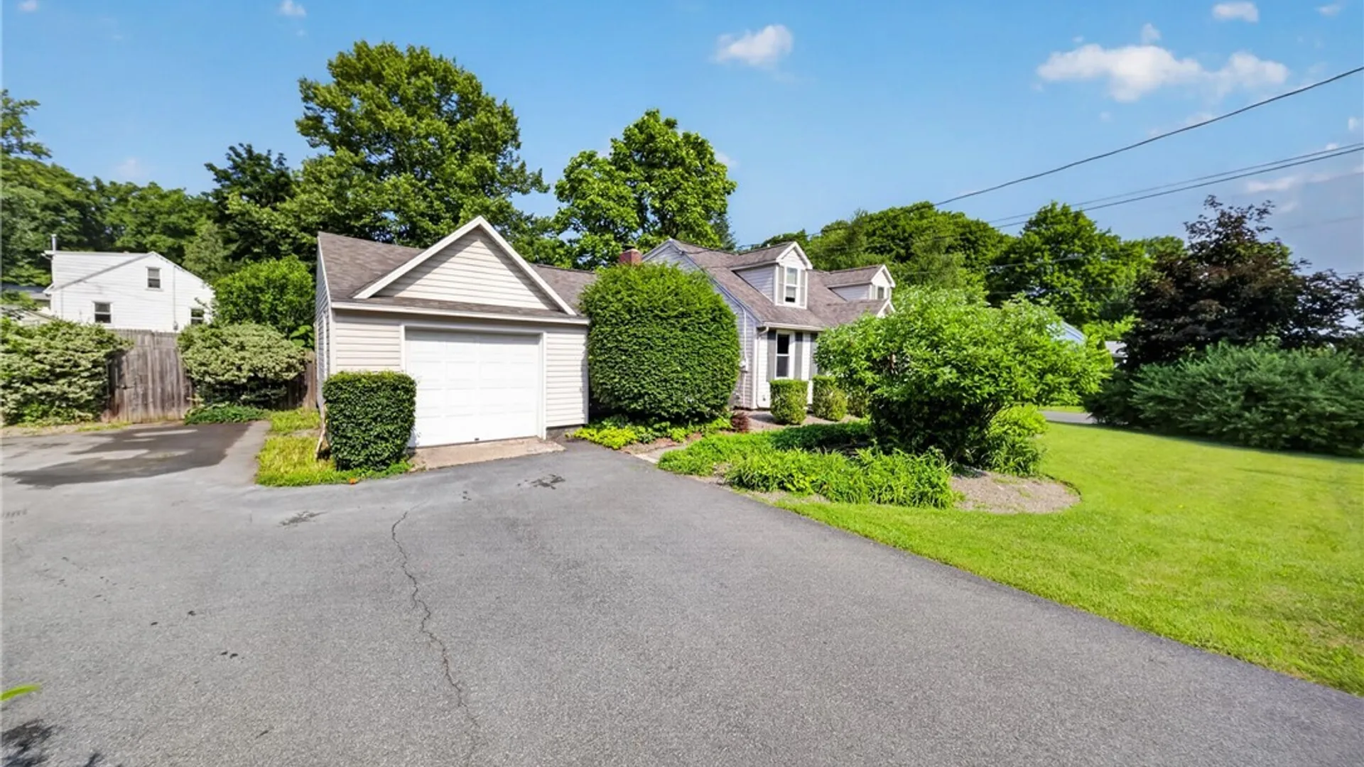 Property at 700 Maple Drive, DeWitt, NY 13066 36