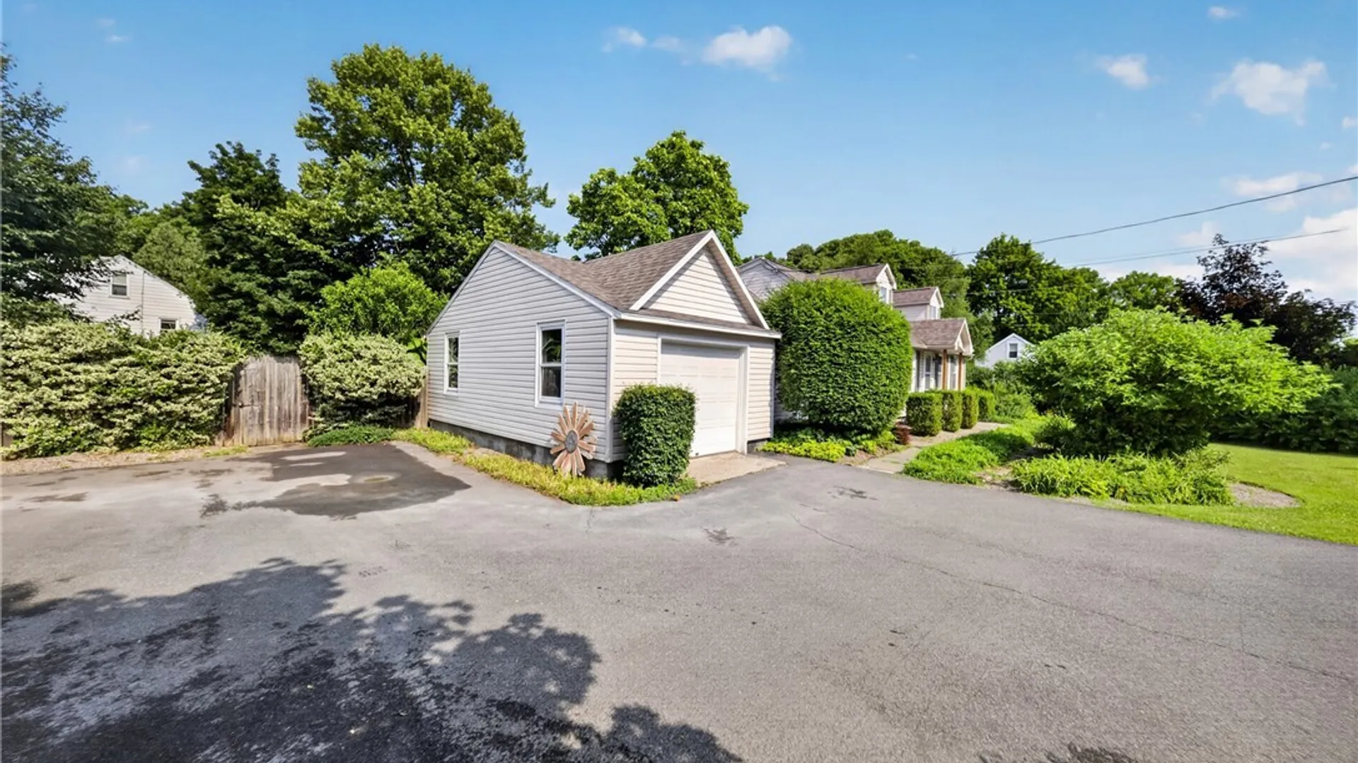Property at 700 Maple Drive, DeWitt, NY 13066 37
