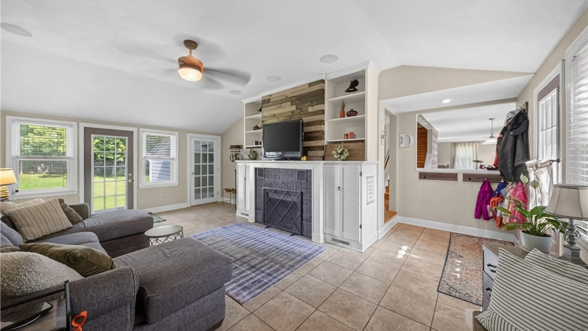 Property at 700 Maple Drive, DeWitt, NY 13066 4