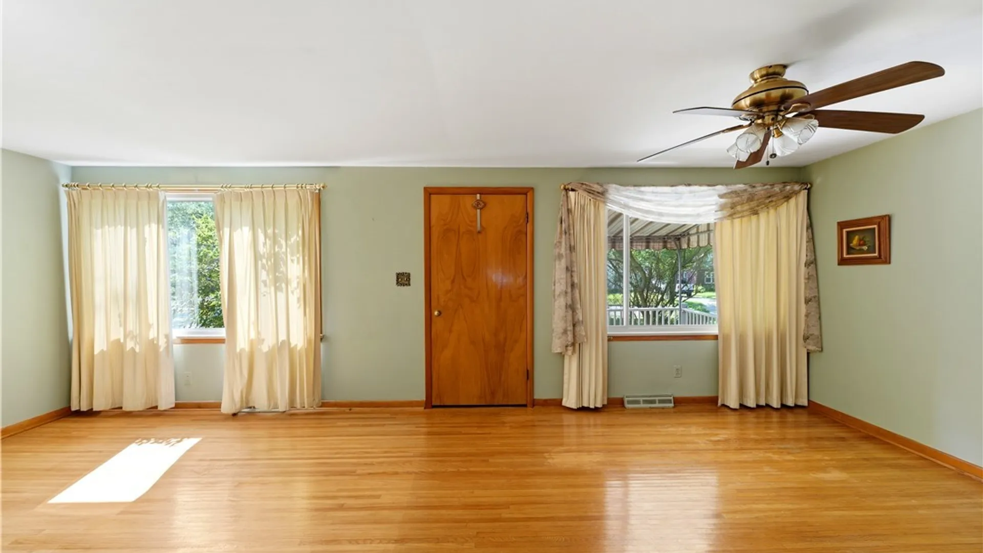 Property at 161 Dellwood Road, Amherst, NY 14226 5