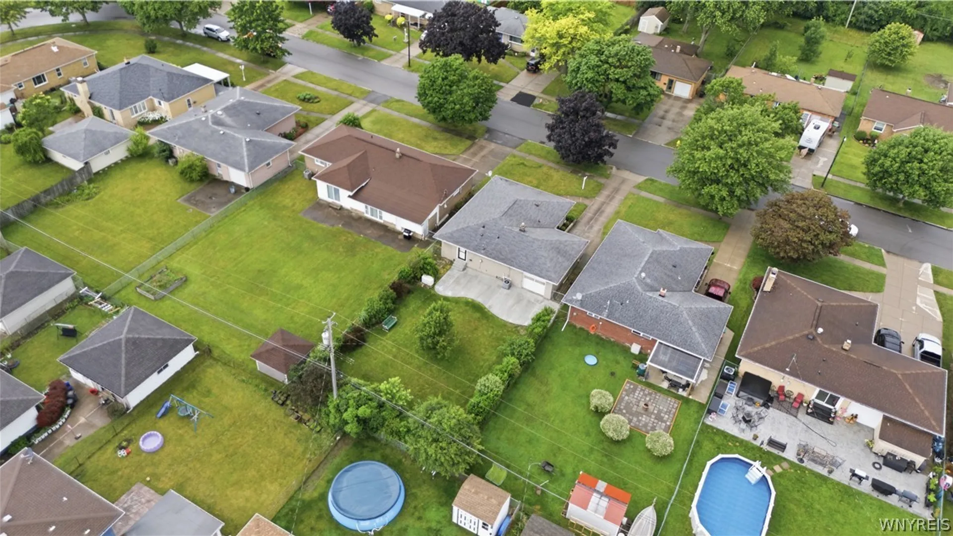 Property at 12 Sandy Lane, Cheektowaga, NY 14227 44