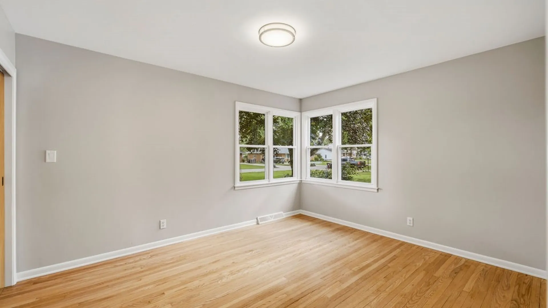 Property at 20 Burbank Drive, Orchard Park, NY 14127 20