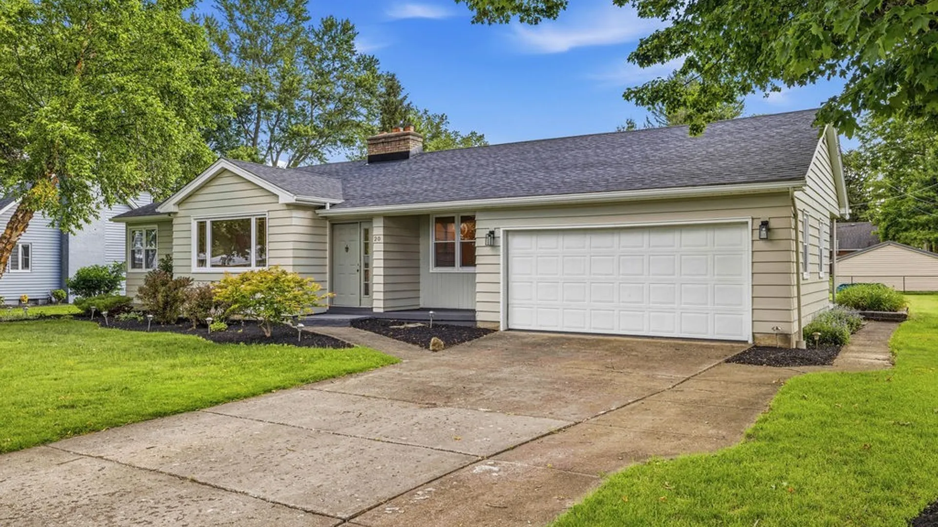 Property at 20 Burbank Drive, Orchard Park, NY 14127 3