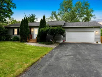 Property at 326 Richfield Boulevard, Salina, NY 13211