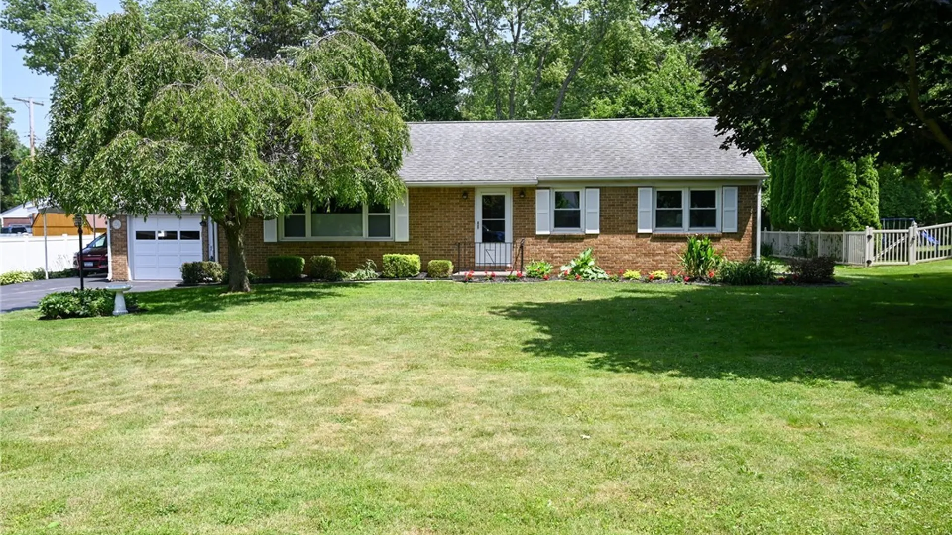Property at 4775 Bickert Drive, Clarence, NY 14031 40