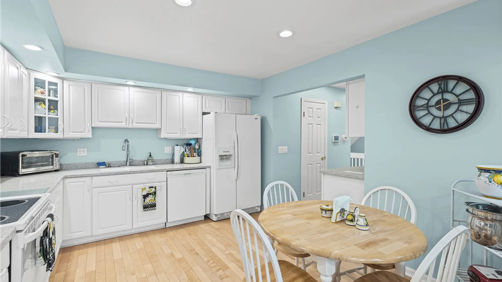 Property at 1100 Hillsboro Cove Cir, Webster, NY 14580 2