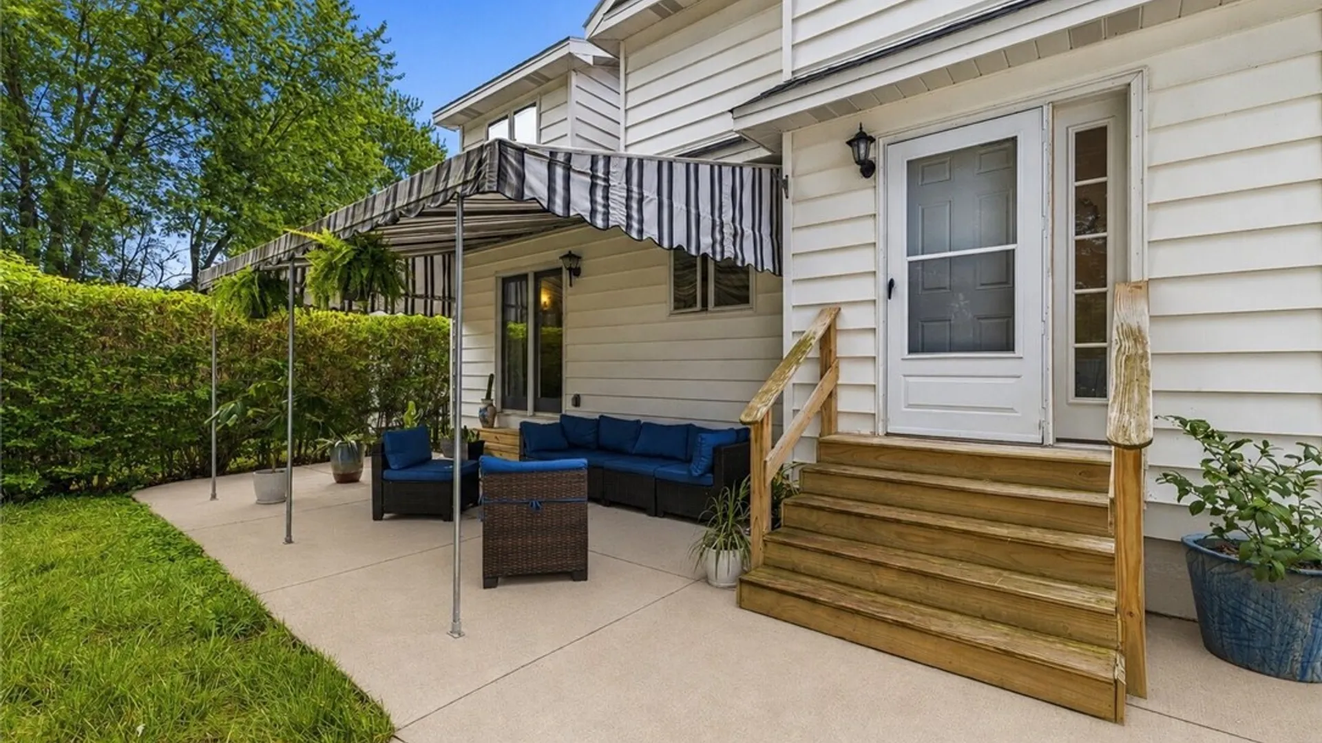 Property at 8660 Griffon Avenue, Niagara Falls, NY 14304 5