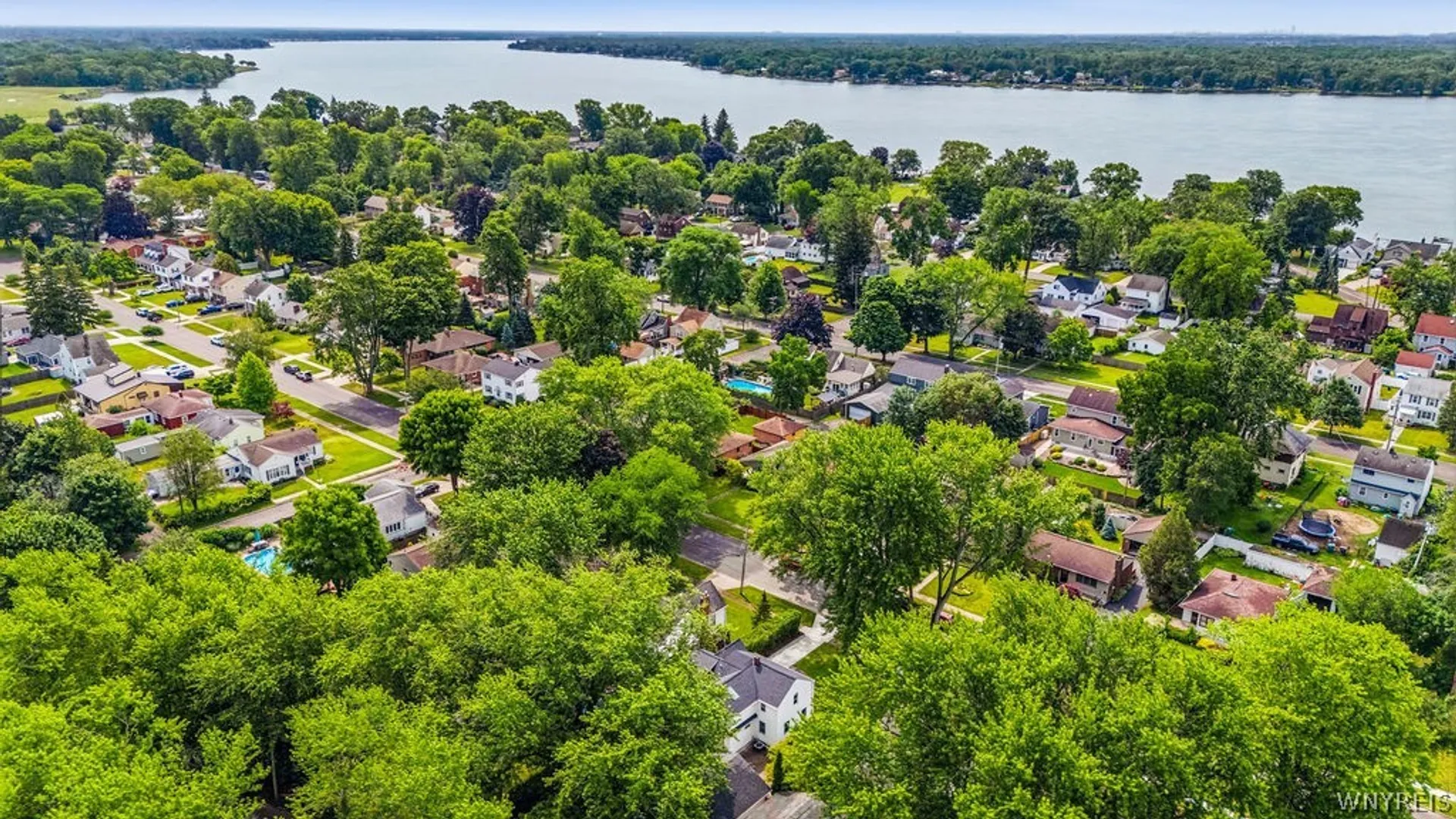 Property at 8660 Griffon Avenue, Niagara Falls, NY 14304 8