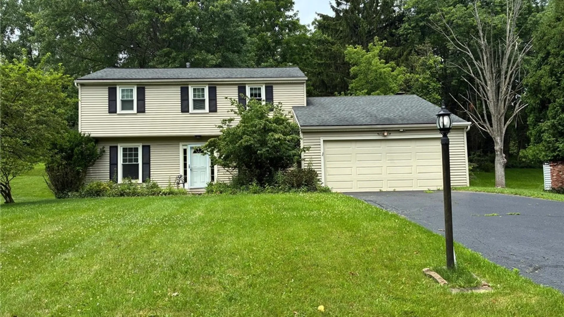 Property at 23 Blackwatch, Perinton, NY 14450 2