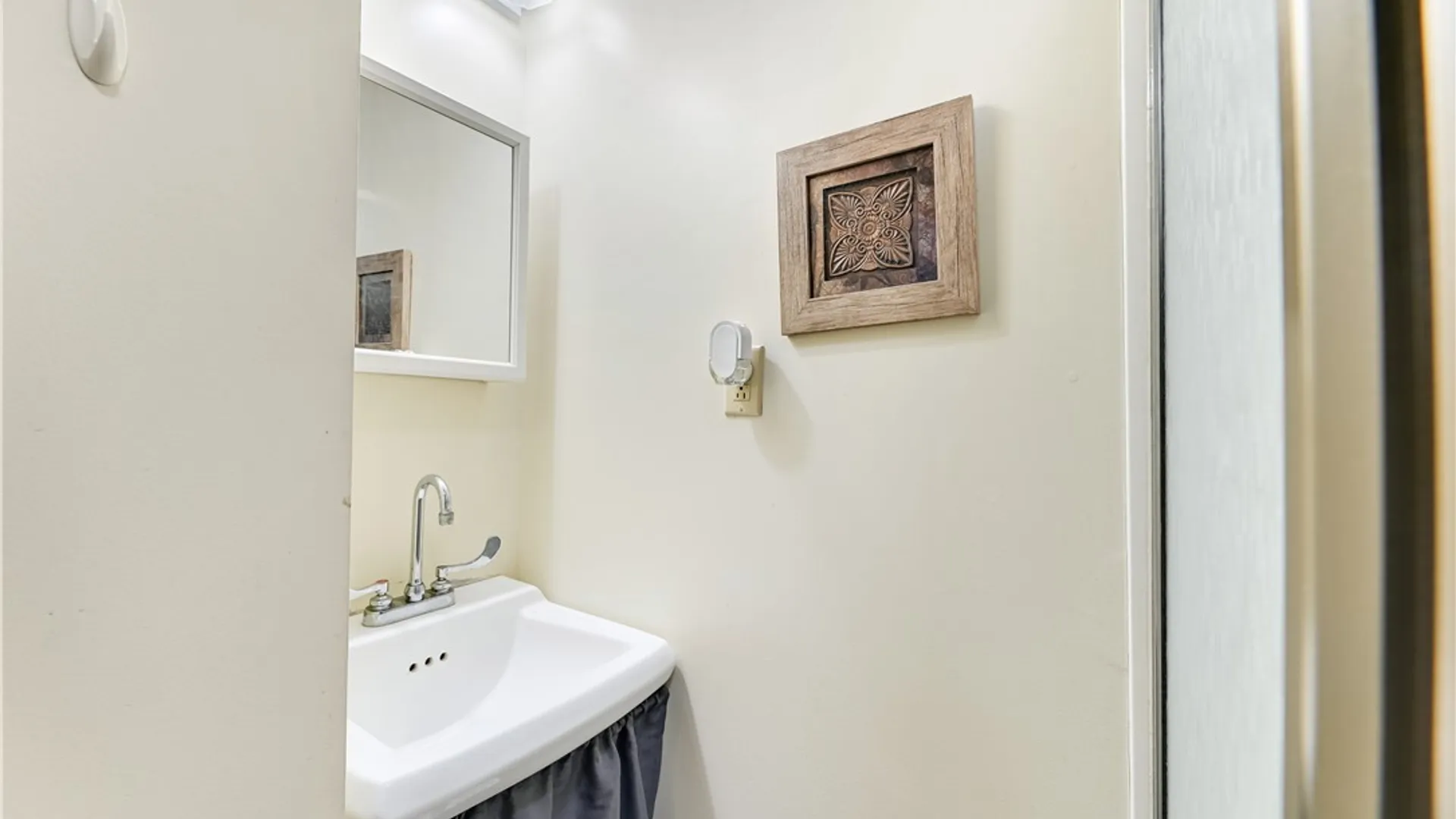 Property at 607 Colton Avenue, Arcadia, NY 14513 21